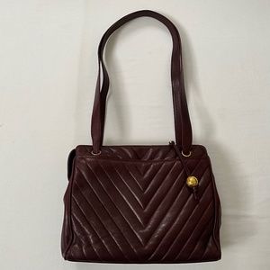 CHANEL Vintage Lambskin Chevron V Stitch Shoulder Tote Burgundy